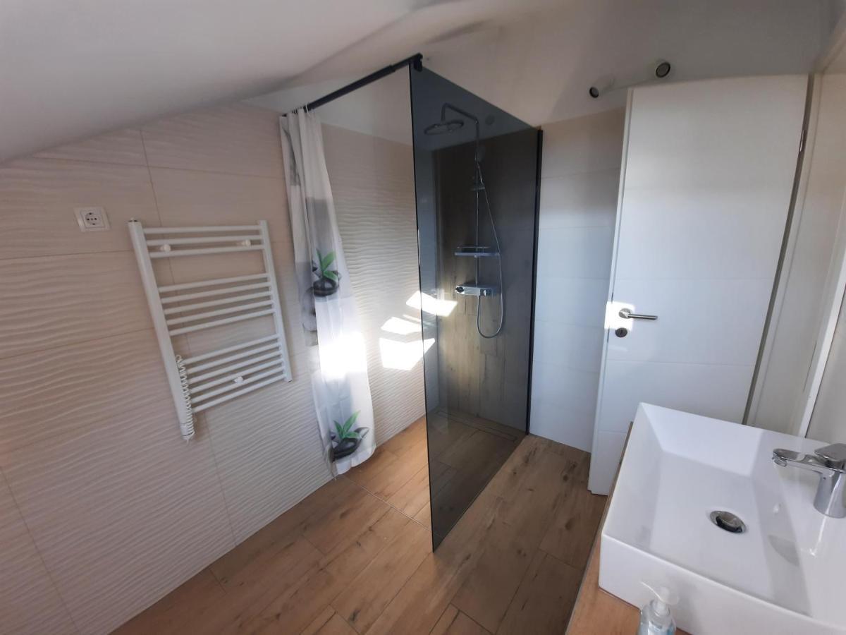 Sea View Later Apartment Rijeka Dış mekan fotoğraf